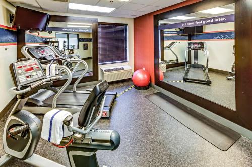 hampton inn by hilton columbus i 70e hamilton rd