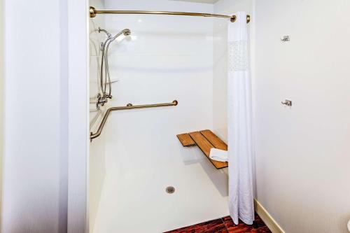 hampton inn by hilton columbus i 70e hamilton rd