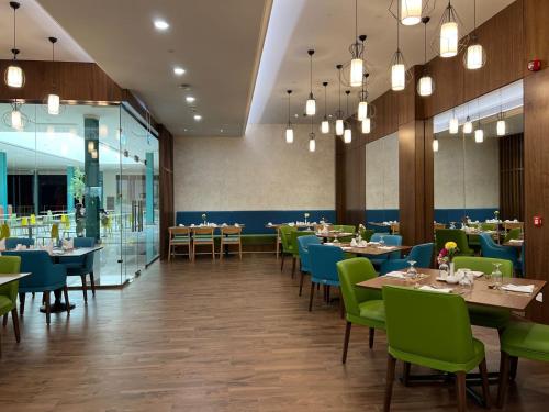 ayla ibri hotel