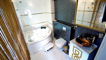 sultan tughra hotel special class