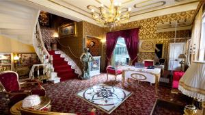 sultan tughra hotel special class