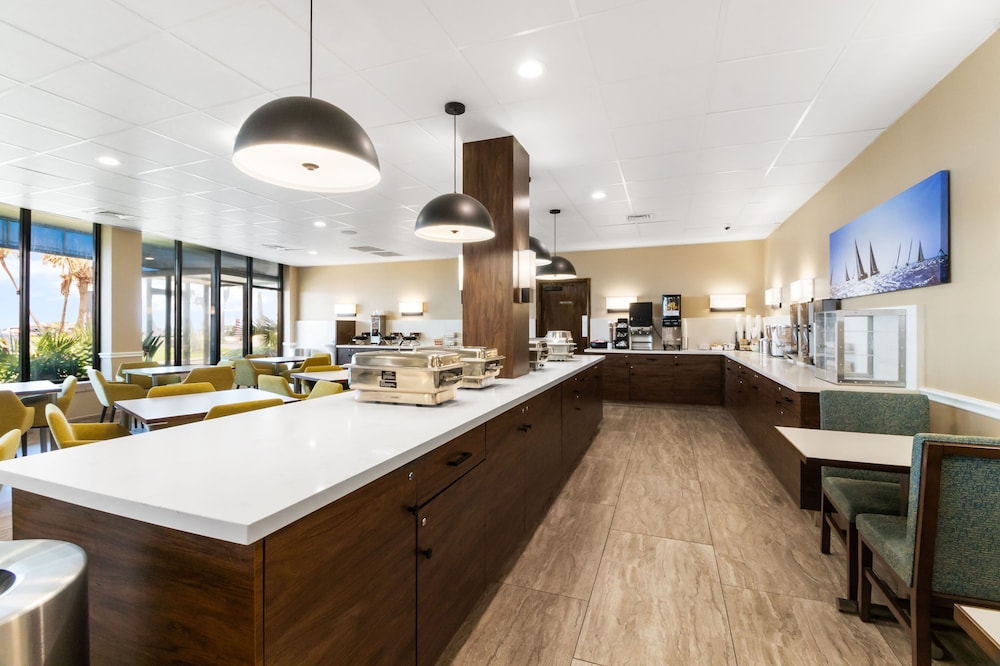 red roof inn galveston beachfront convention center