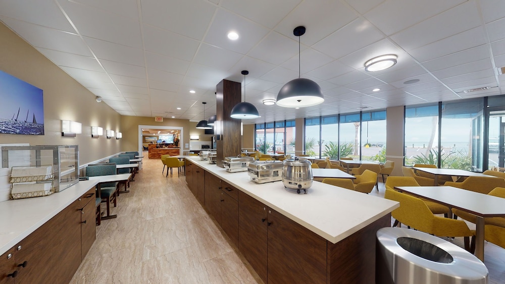 red roof inn galveston beachfront convention center