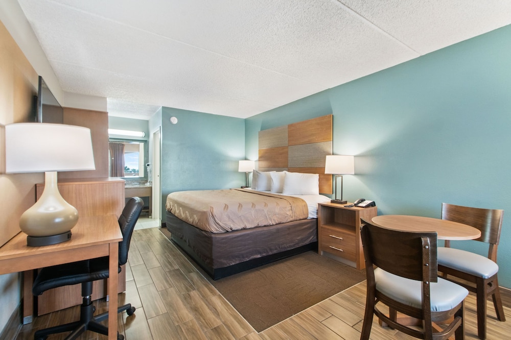 red roof inn galveston beachfront convention center