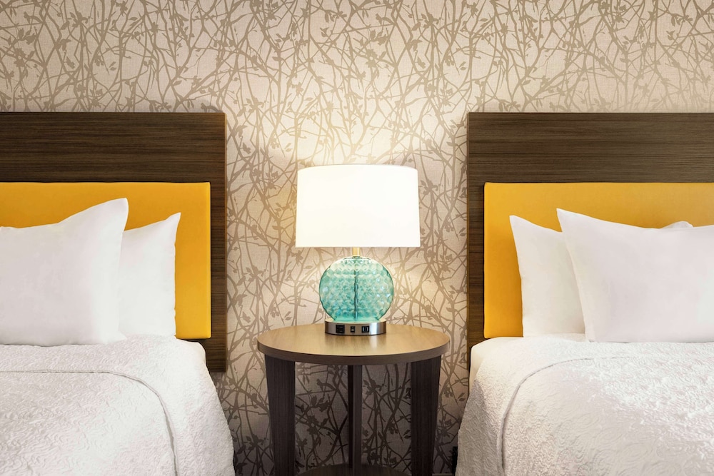 home2 suites by hilton colorado springs i 25 central