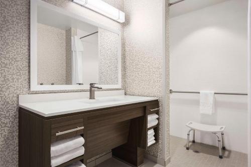 home2 suites by hilton colorado springs i 25 central