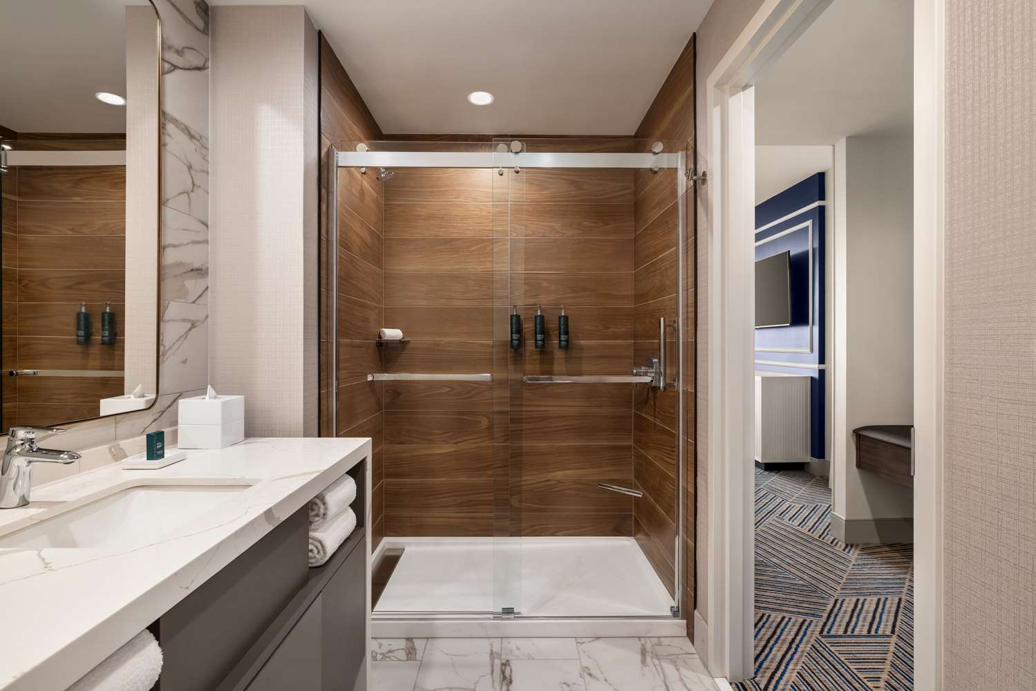 hilton bna nashville airport terminal