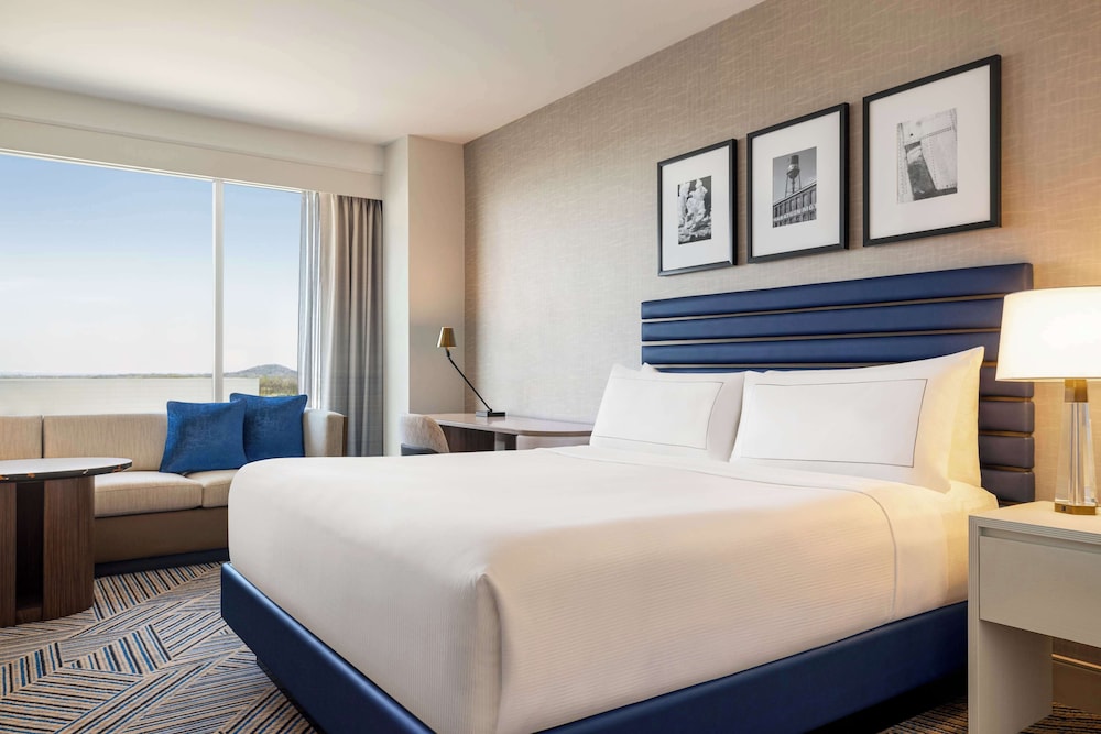 hilton bna nashville airport terminal