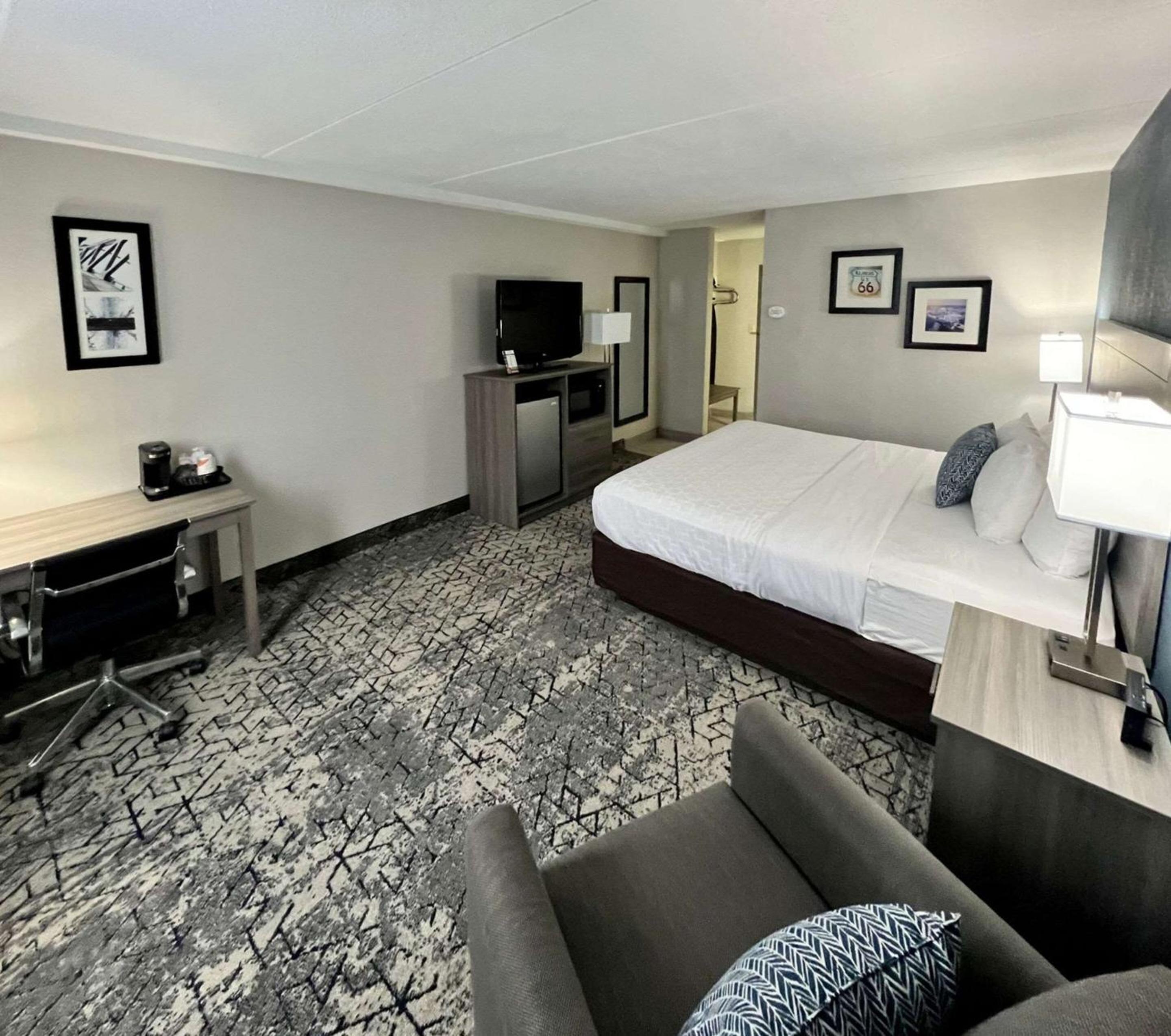 hilton bna nashville airport terminal