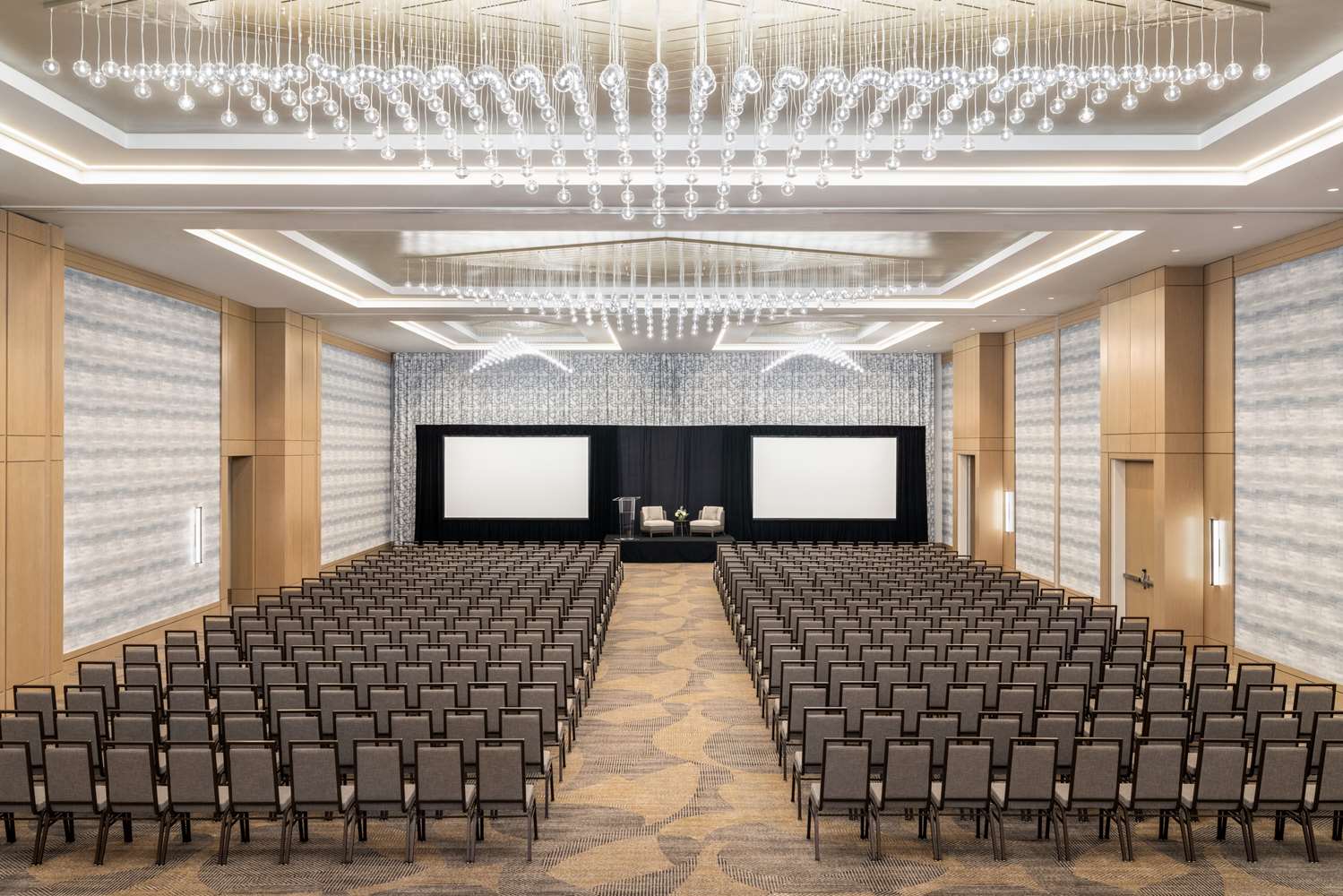 hilton bna nashville airport terminal