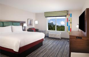hampton inn evergreen