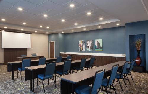 hampton inn evergreen