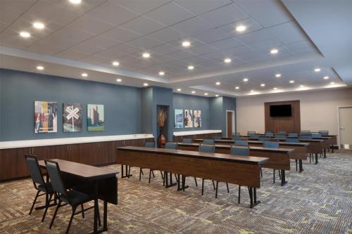 hampton inn evergreen
