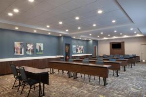 hampton inn evergreen