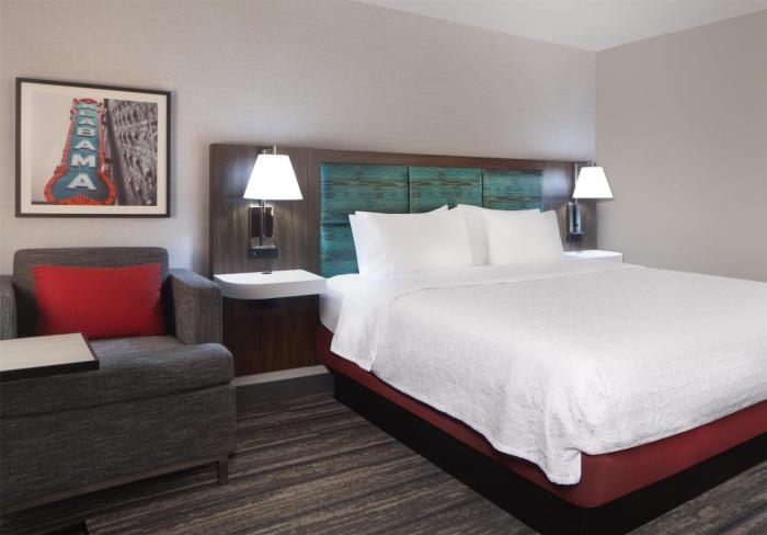 hampton inn evergreen