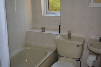 central apartment 3b