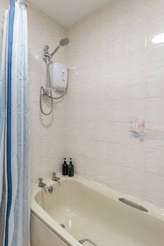 central apartment 3b