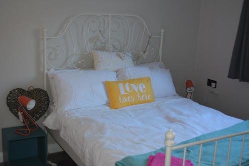 central apartment 3b