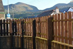 central apartment 3b