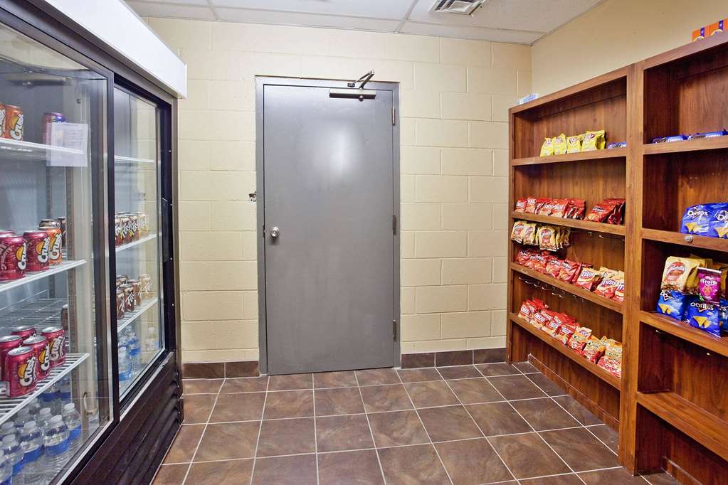 la quinta inn and suites by wyndham memphis airport graceland