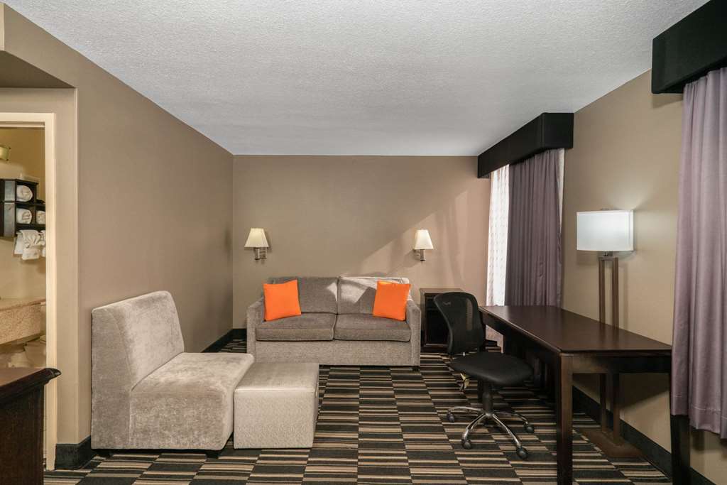 la quinta inn and suites by wyndham memphis airport graceland