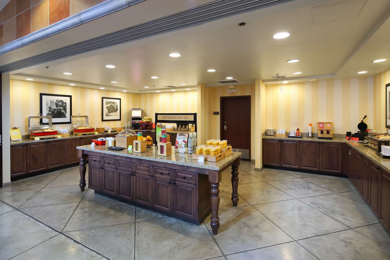 hampton inn and suites tucson mall