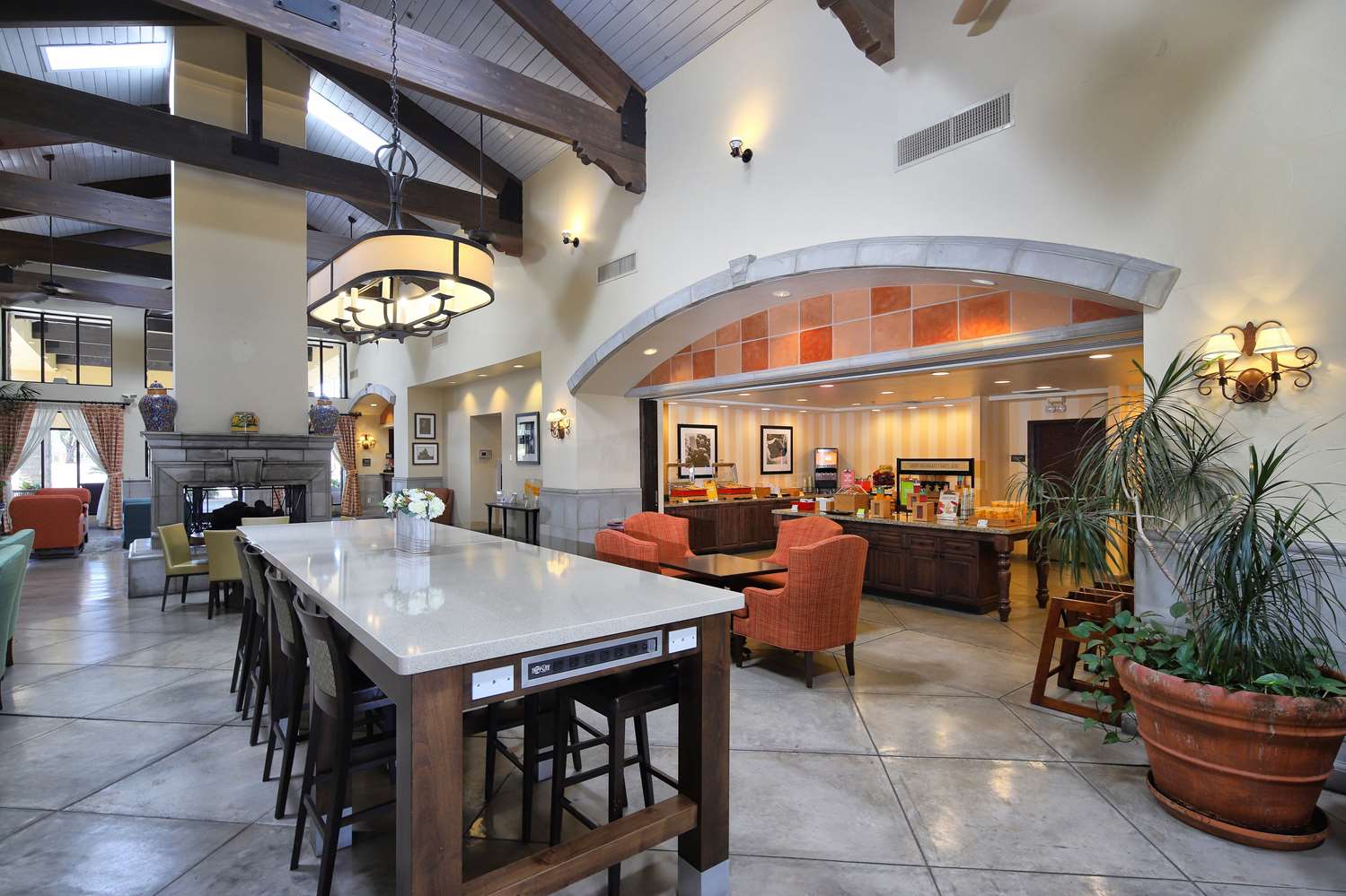 hampton inn and suites tucson mall