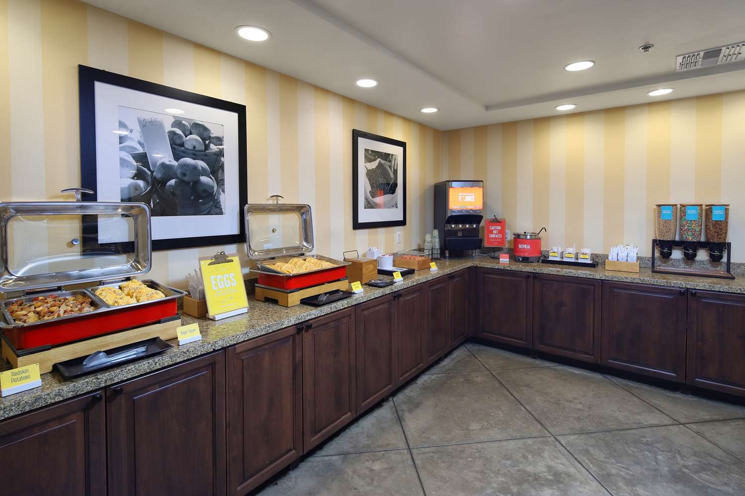 hampton inn and suites tucson mall