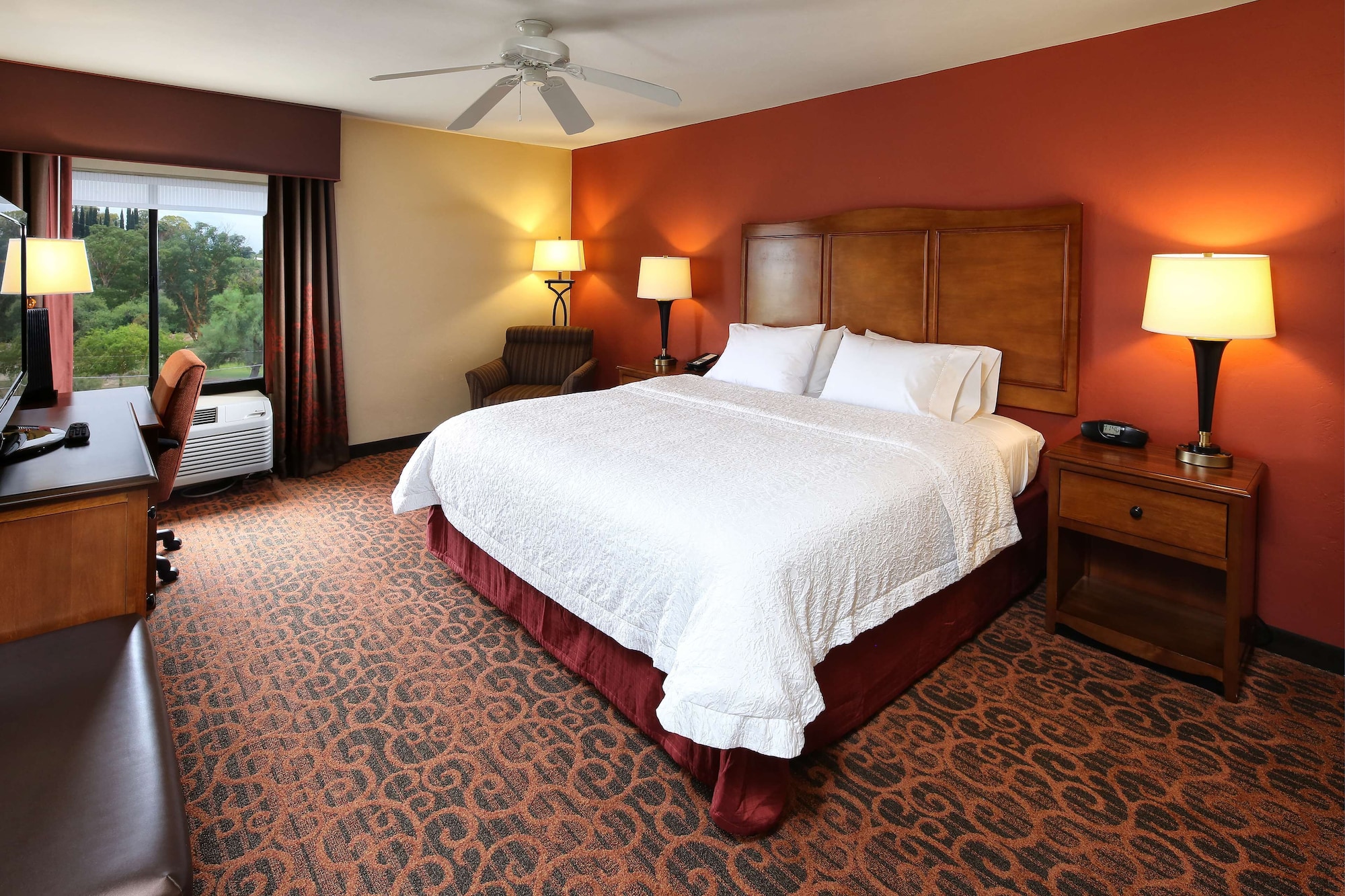 hampton inn and suites tucson mall