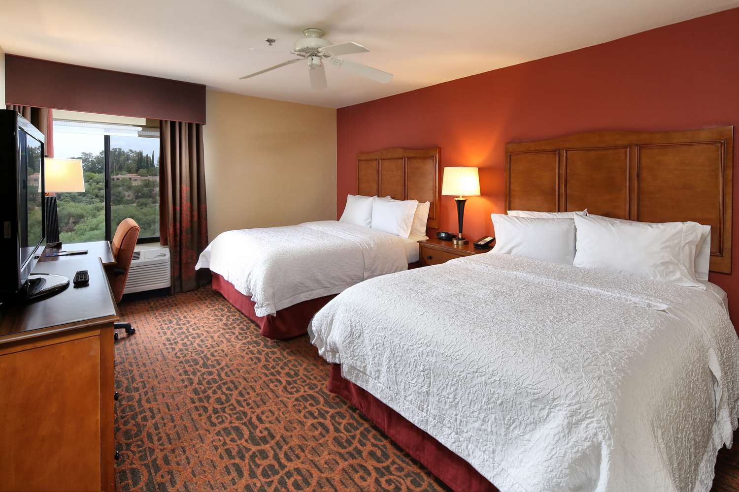 hampton inn and suites tucson mall