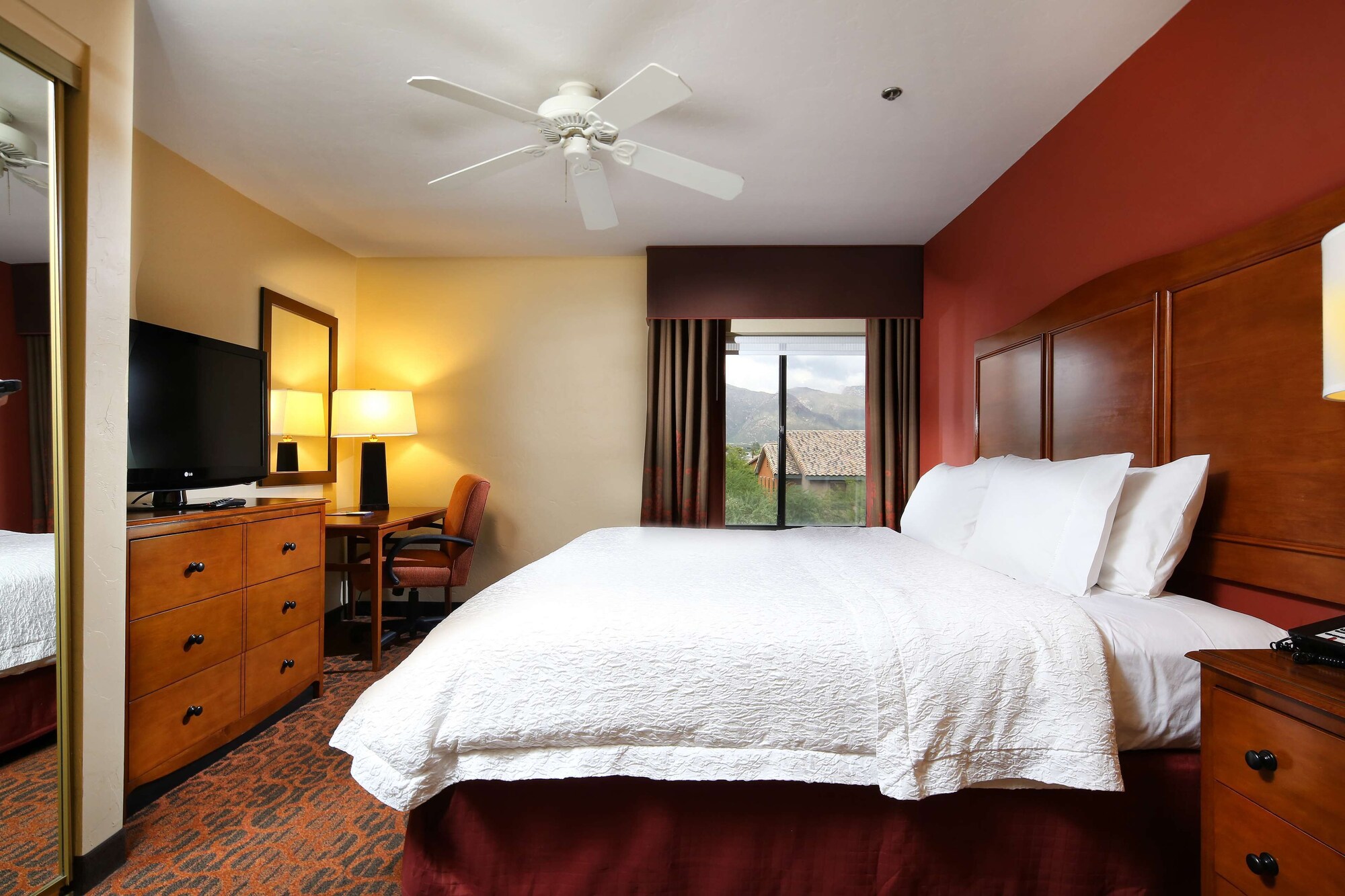 hampton inn and suites tucson mall