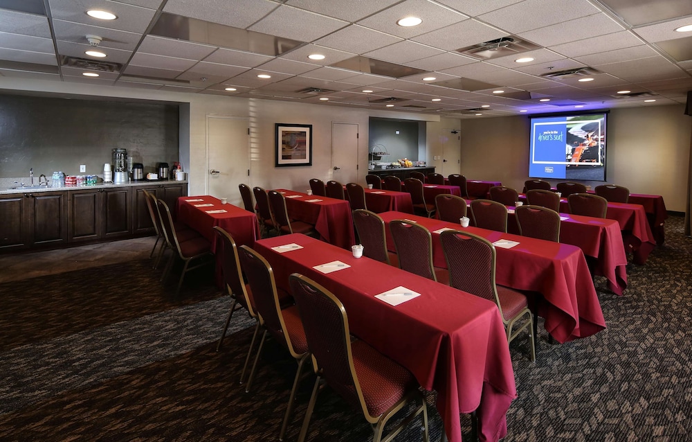 hampton inn and suites tucson mall