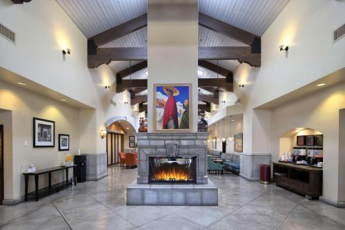 hampton inn and suites tucson mall