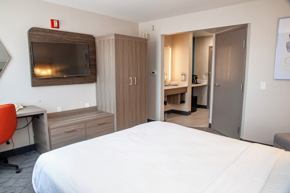 holiday inn express airport tucson by ihg