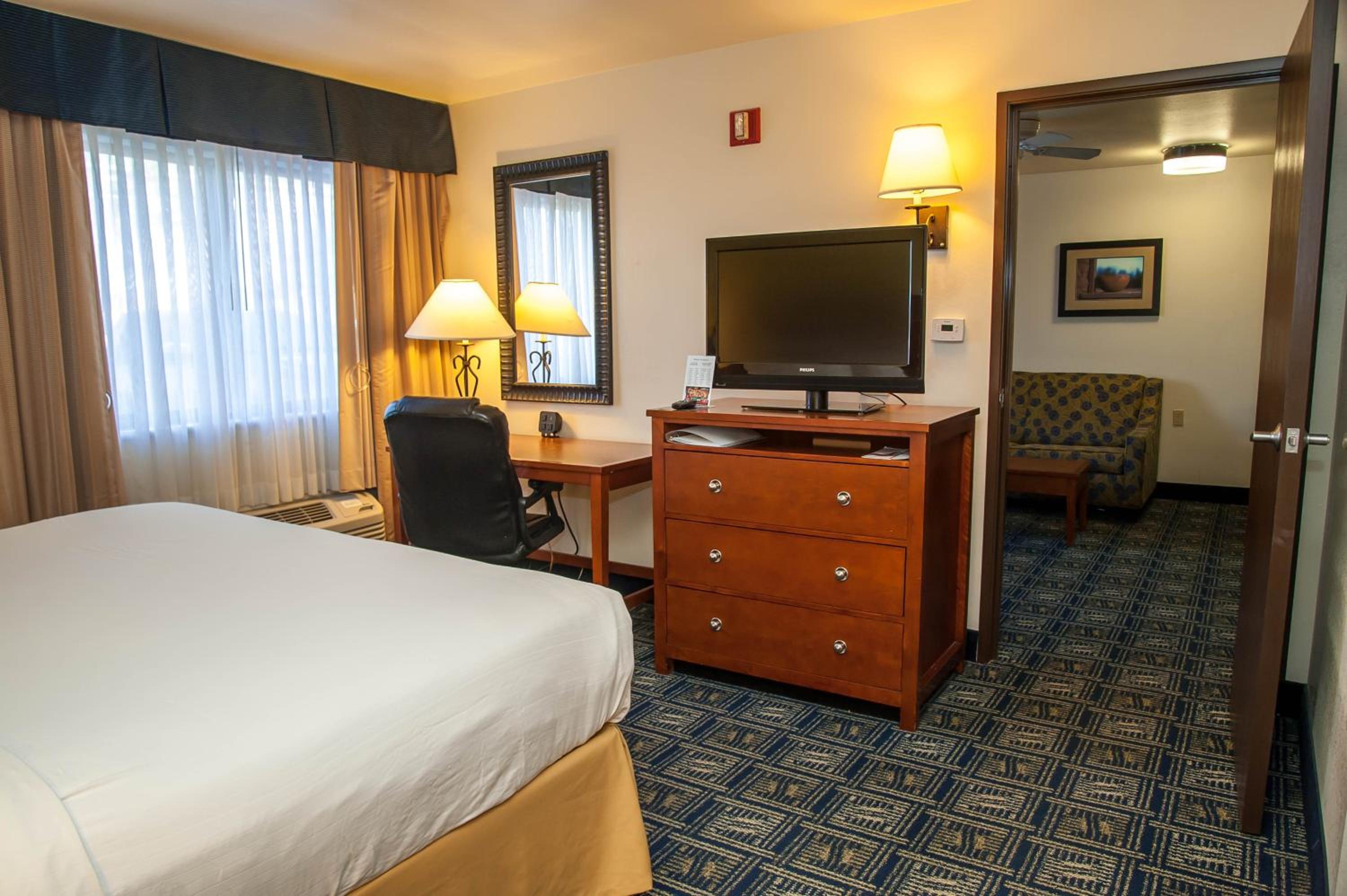 holiday inn express airport tucson by ihg