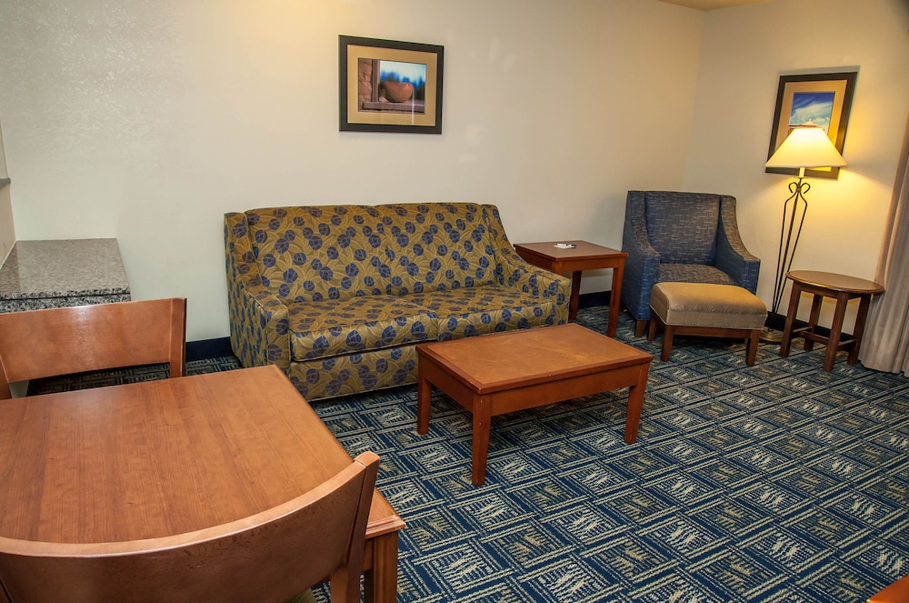 holiday inn express airport tucson by ihg