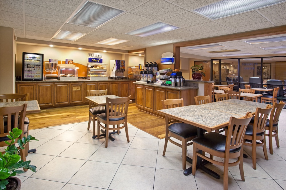 holiday inn express airport tucson by ihg
