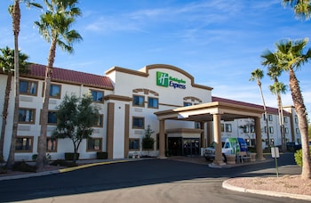 holiday inn express airport tucson by ihg