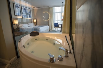 prime al corniche hotel