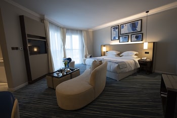 prime al corniche hotel