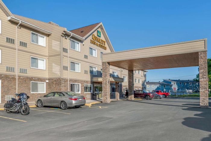 quality inn and suites bathurst