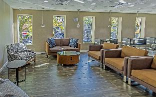 the penn stroud stroudsburg poconos ascend hotel collection