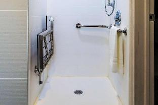 the penn stroud stroudsburg poconos ascend hotel collection