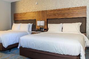 the penn stroud stroudsburg poconos ascend hotel collection