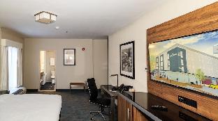 the penn stroud stroudsburg poconos ascend hotel collection