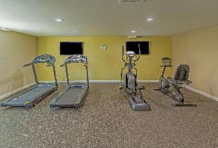 the penn stroud stroudsburg poconos ascend hotel collection