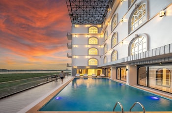 eastin hotel vientiane