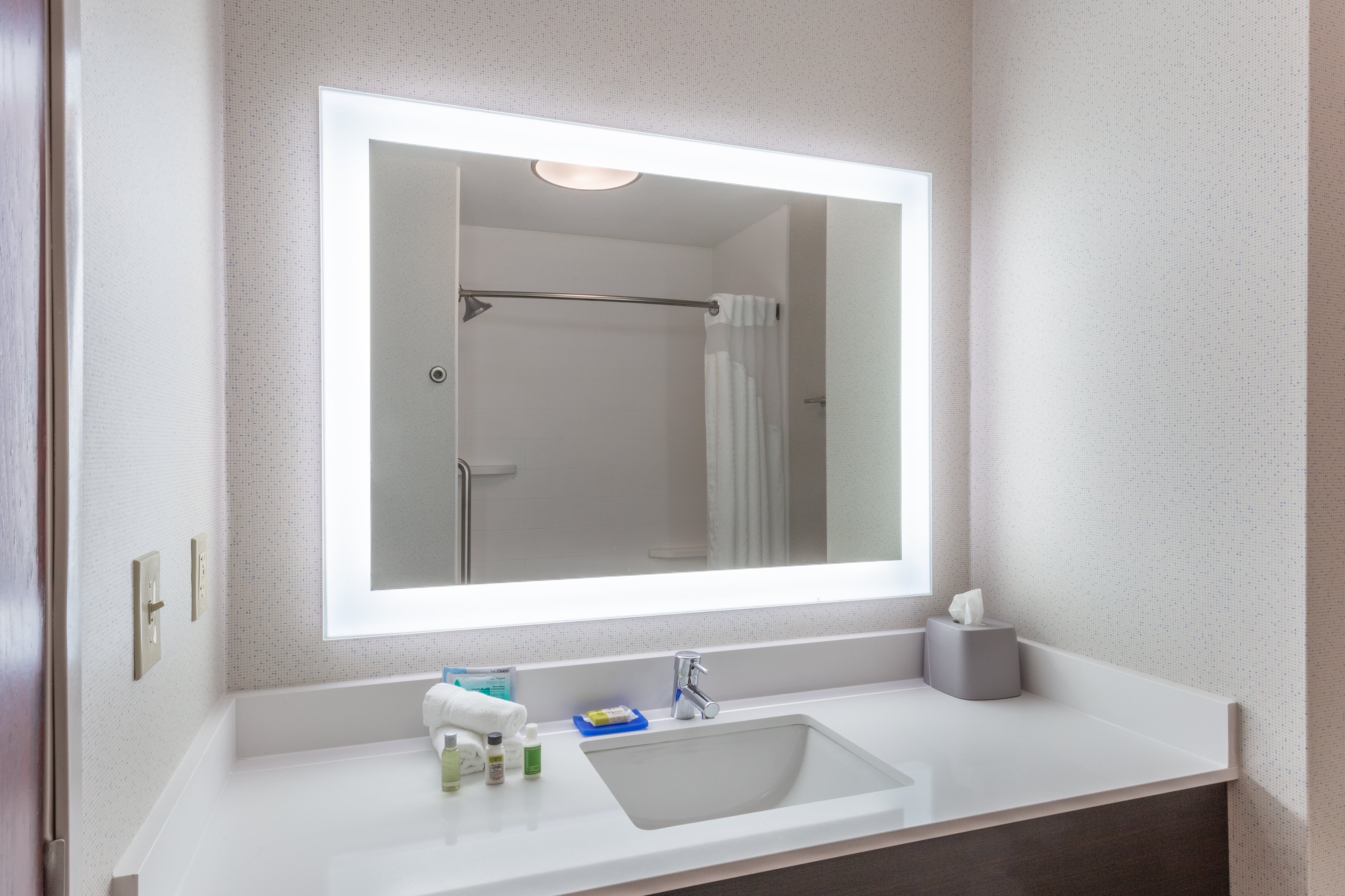 holiday inn express hotel and suites white haven l