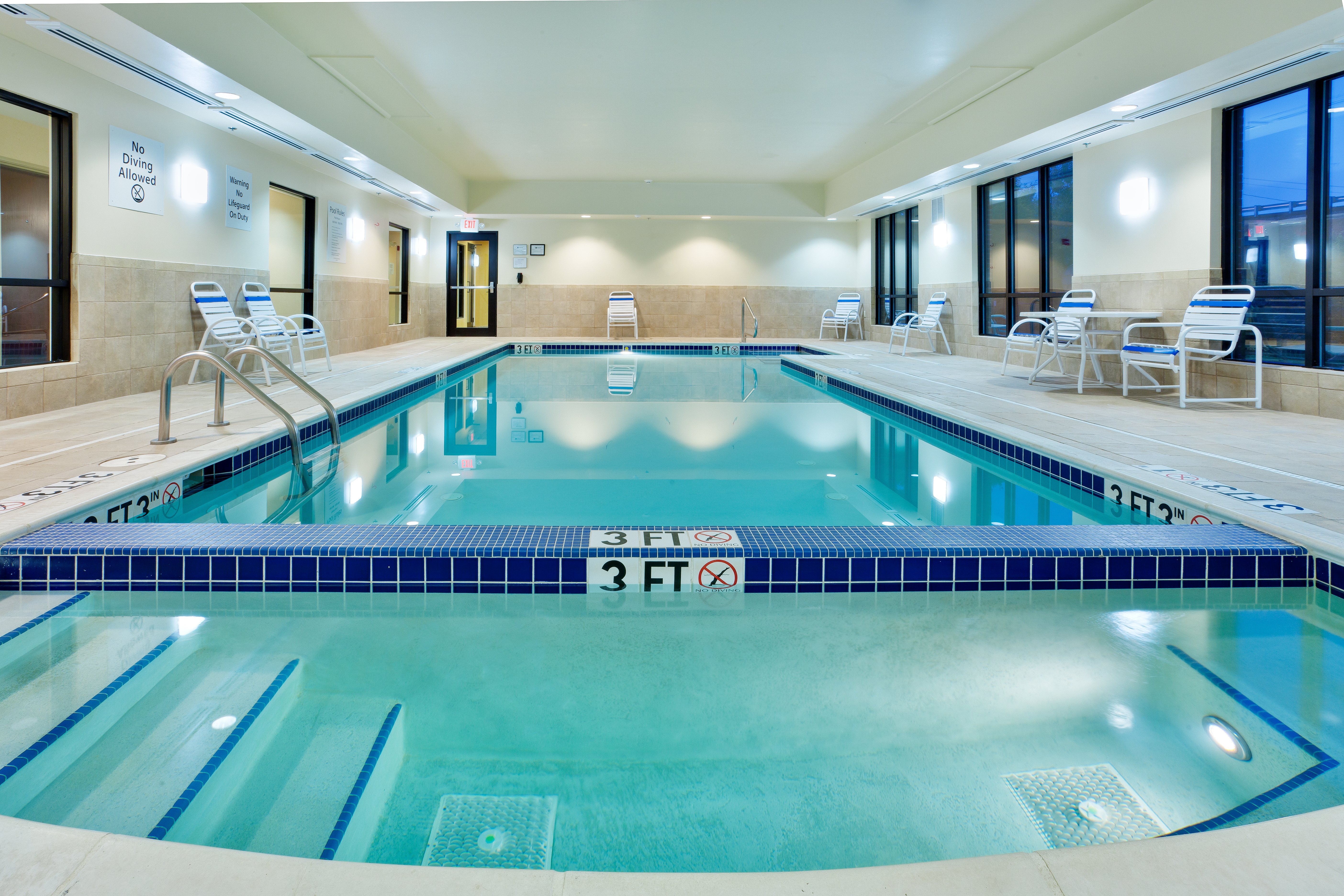 holiday inn express hotel and suites white haven l