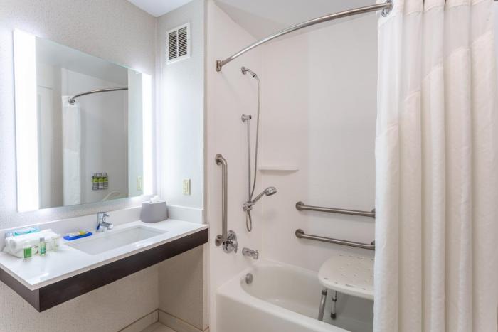 holiday inn express hotel and suites white haven l